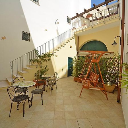 Casa Branca Bed and Breakfast Castrignano del Capo Buitenkant foto